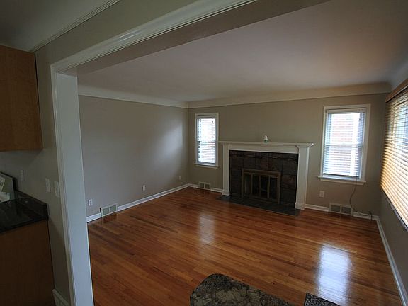3rd image of 680 Emmons Blvd
