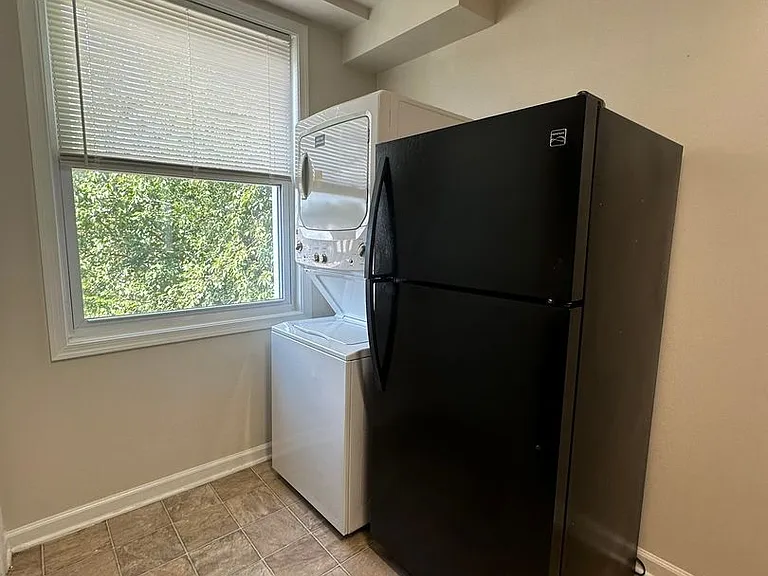 3616 Elmley Avenue — Photo 2