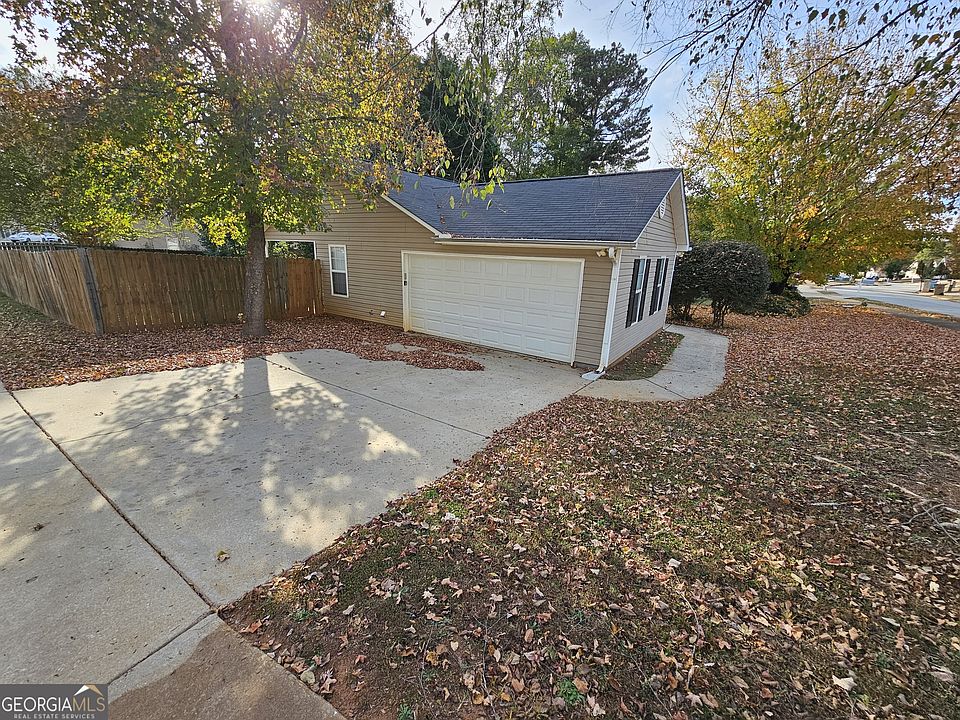 1st image of 333 Fallview Dr