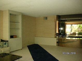 572 Arenas Rd #2, Palm Springs, CA 92262