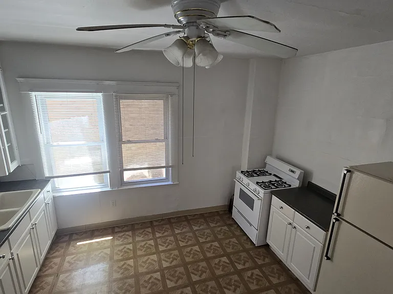 2208 Murray Hill Rd — Photo 3