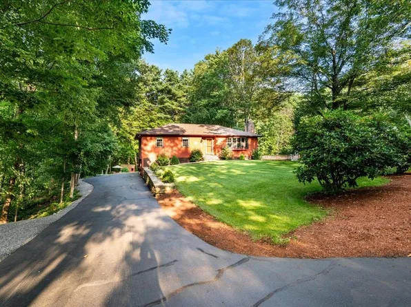 9 Cole Road, Derry, NH 03038