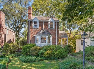 4947 Crescent St, Bethesda, MD 20816