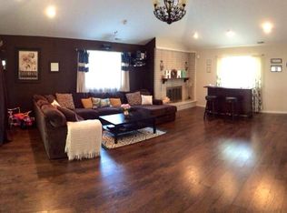 26274 Belleair St, Roseville, MI 48066
