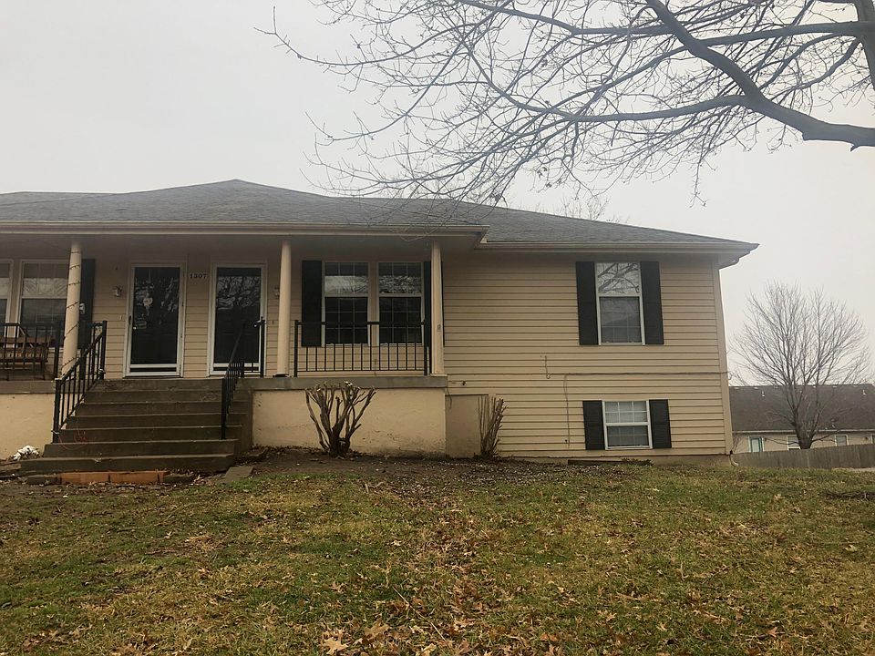 1st image of 1307 NW Valley Woods Ct