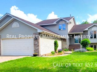 1984 Greenway Ave, Shakopee, MN 55379
