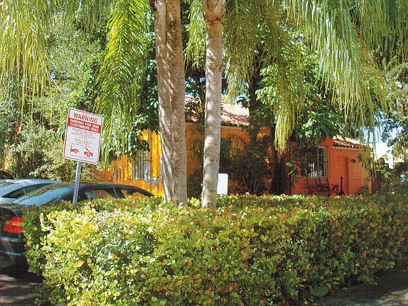 4th image of 2564 Tequesta Ln