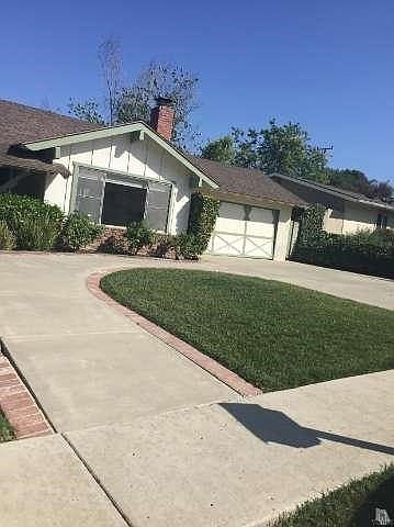 1st image of 3228 Carlton Dr