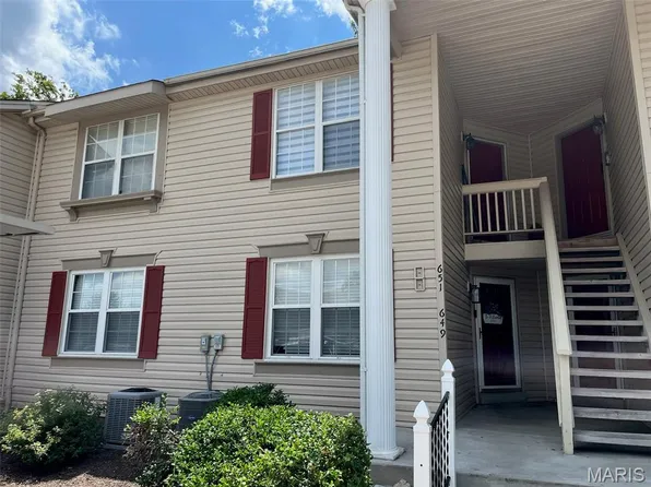 649 Sugar Trail Ct #3, Saint Peters, MO 63376