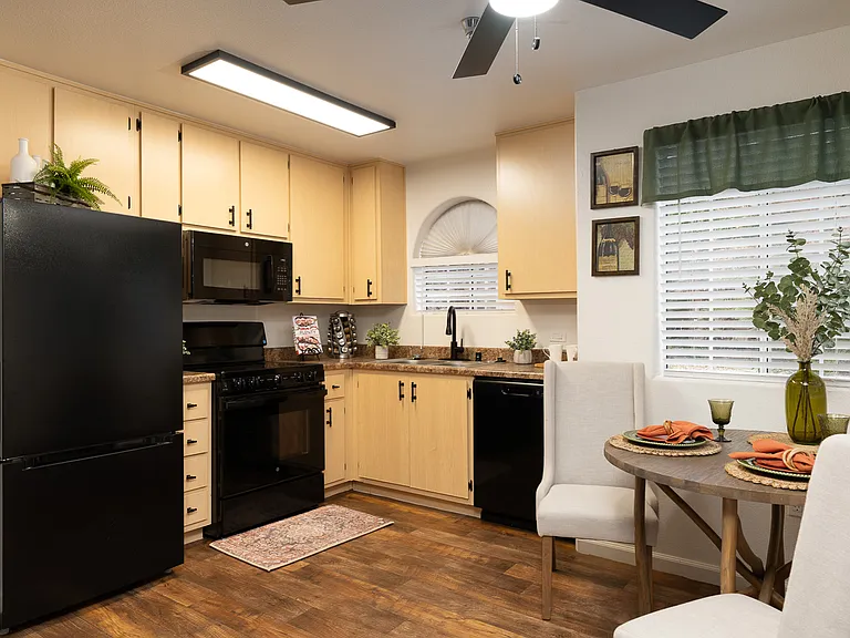 Carefree North Natomas Senior Apartments — Photo 23