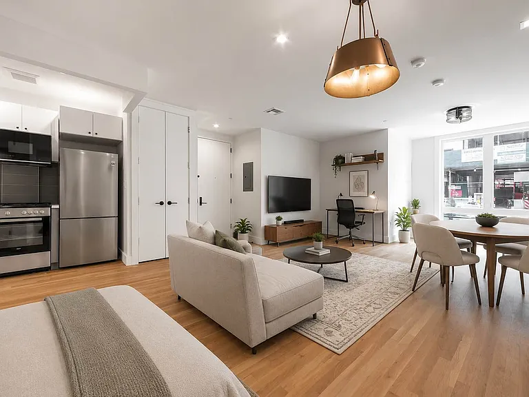 153 Erasmus St #1F — Photo 1