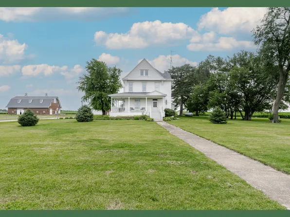27231 E 3000 North Rd, Chenoa, IL 61726