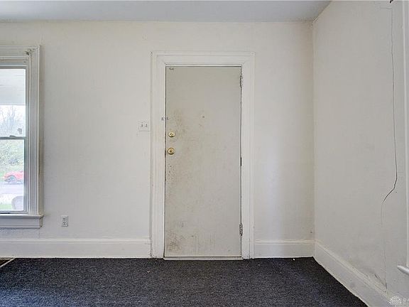 5th image of 606-608 W Fairview Ave