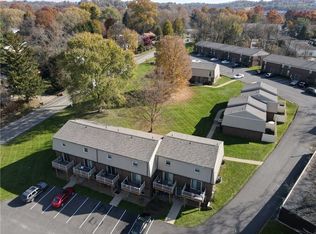 604 Carriage Hill Dr, Canonsburg, PA 15317
