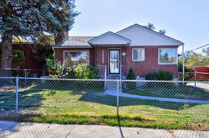 1st image of 292 E Garden Ave