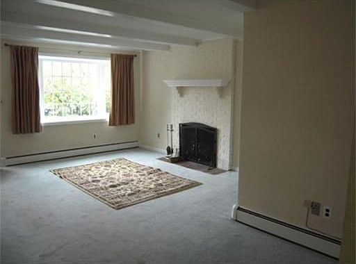 3rd image of 8 Bradford Ct #8