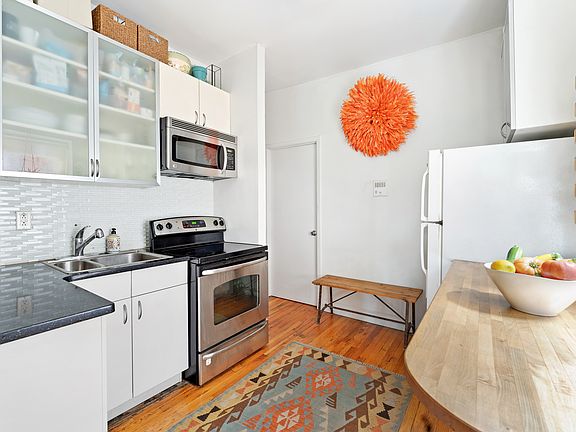 4th image of 234 E 14th St APT 5A