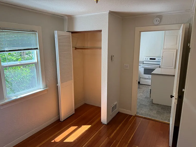 740 W 23rd Ave — Photo 20