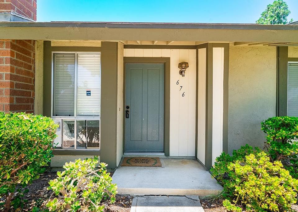 1st image of 676 Kumquat Way