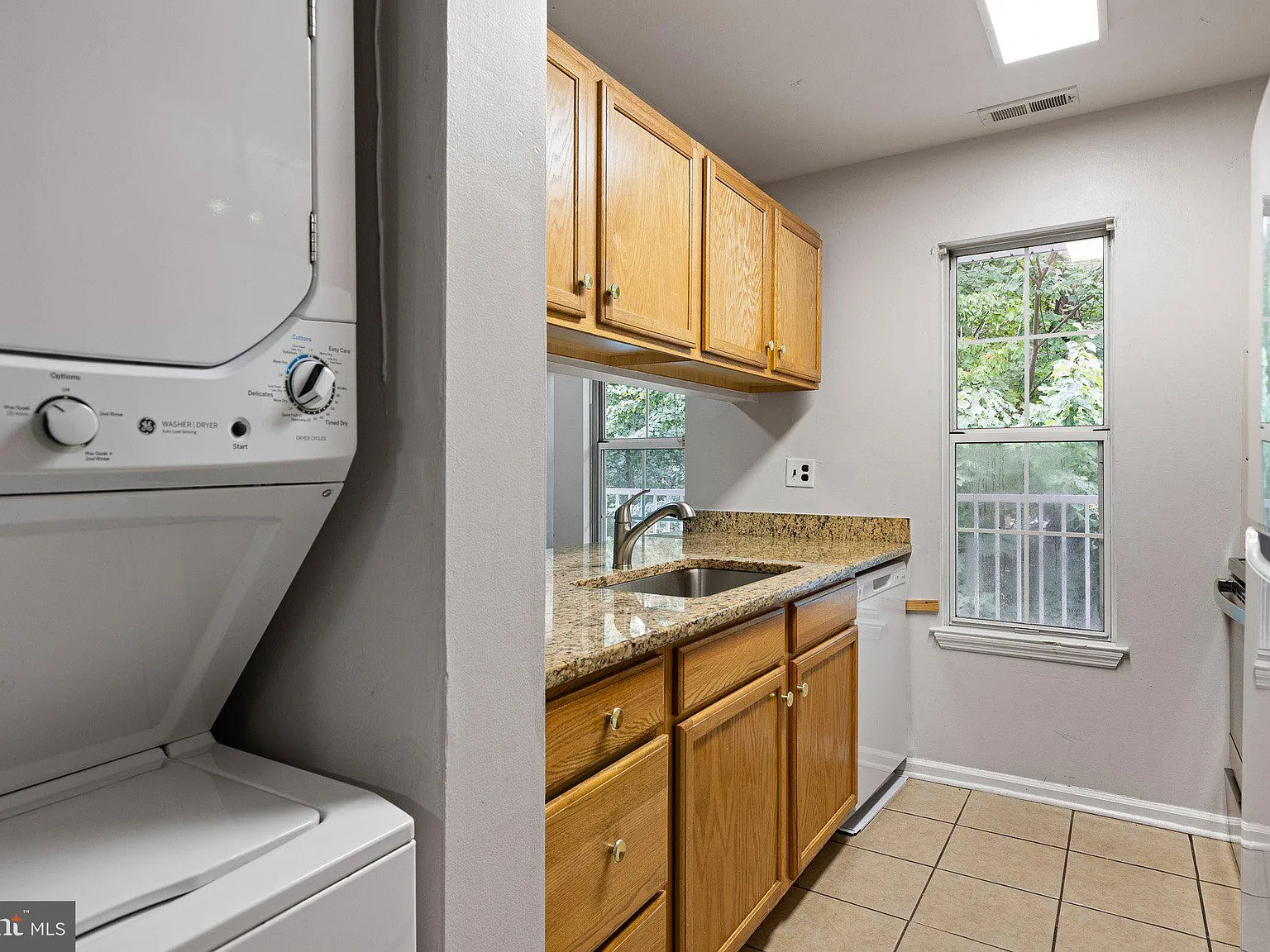2 bed, 2.0 bath, $1,700 — Photo 3