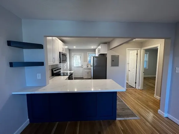 110 Leeds St, Worcester, MA 01606