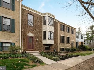 9533 Ashbridge Ct, Burke, VA 22015