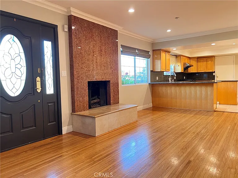 2411 Briargate Ln — Photo 4