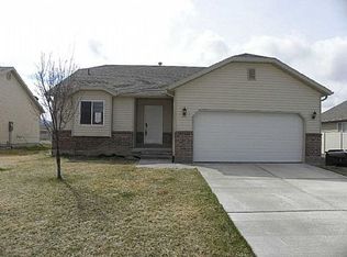 2136 E Frontier St, Eagle Mountain, UT 84005