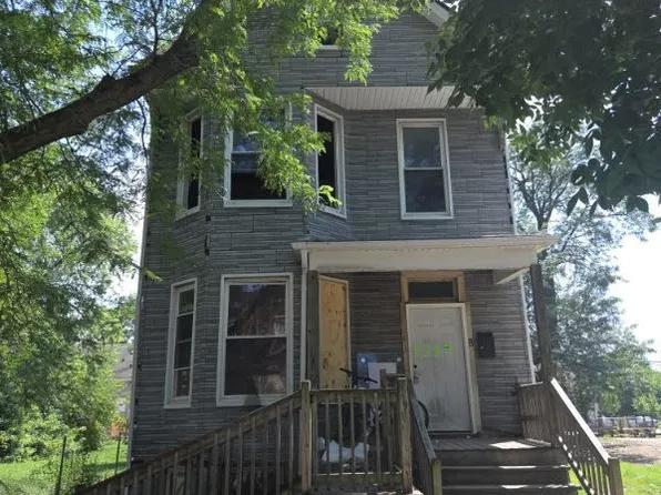 1517 W Marquette Rd, Chicago, IL 60636