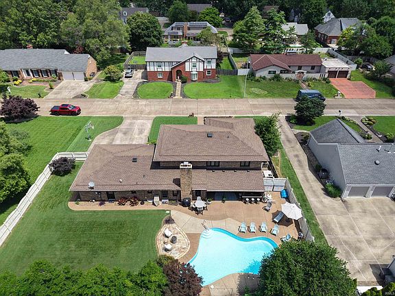3rd image of 7117 Olive St