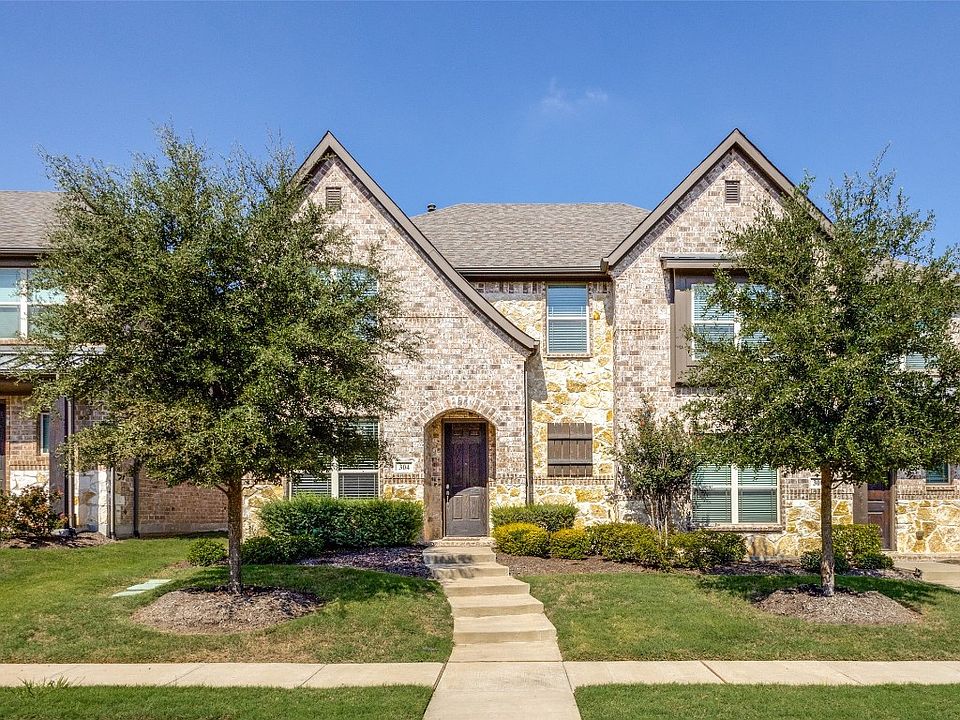 1st image of 304 Carnaby Ct
