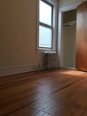 Rented by Metroline Realty | media 2