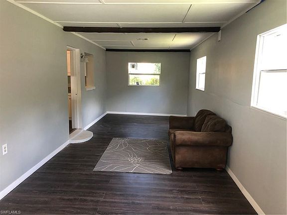 4th image of 2613 Saint Charles St