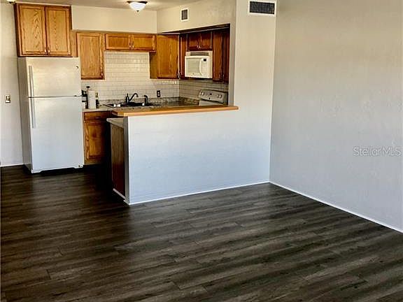 4th image of 4153 58th St N APT 251S