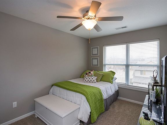 5th image of 1226 Nicholas Ln