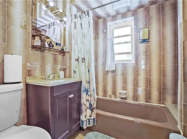 2045 West 11th Street image 17 of 19