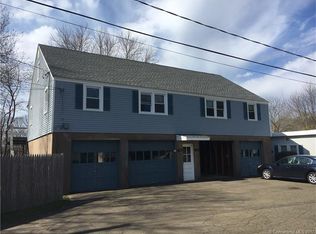 19 Fairlawn Ave, Branford, CT 06405