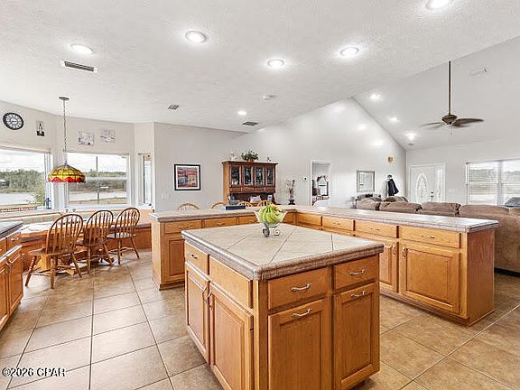 5th image of 5096 Lake Ridge Rd