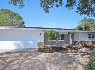 672 22nd St SW, Largo, FL 33770