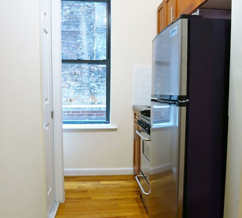 1st image of 236 E 80th St APT 6