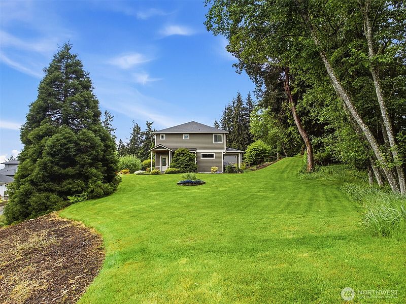 5th image of 13718 9th Avenue Ct NW