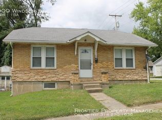 909 Windsor St, Boonville, MO 65233