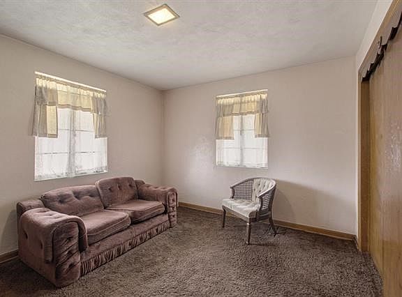 4th image of 5830 Manchester Ave