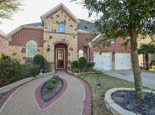 539 Newington Ln, Sugar Land, TX 77479