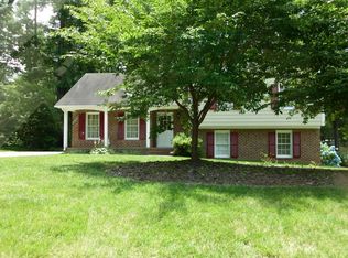 1226 Kimbolton Dr, Cary, NC 27511
