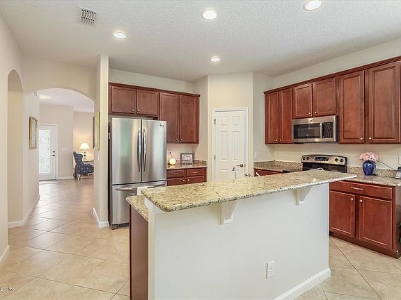 5th image of 786 Battersea Dr