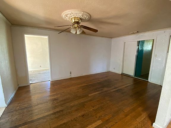 2nd image of 7000 32nd St