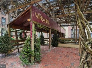 301 Race St APT 101, Philadelphia, PA