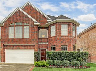 5209 Linden St, Bellaire, TX 77401