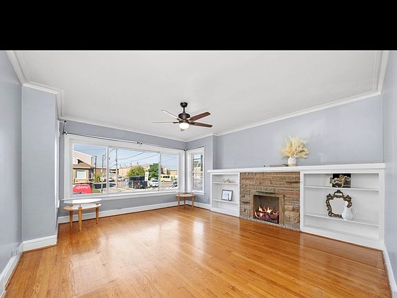 3rd image of 3145 N Natchez Ave APT 1